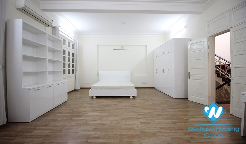 4 bedrooms, full furniture house in Ciputra Ha Noi for rent.
